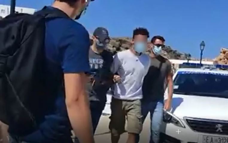 Φολέγανδρος: Στον εισαγγελέα στη Νάξο μεταφέρεται ο δολοφόνος της Γαρυφαλλιάς