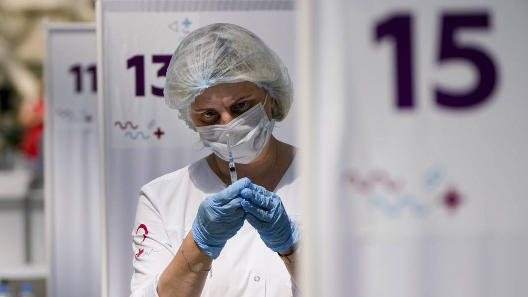 Τρεις νεκροί και 1.014 νέα κρούσματα κορονοϊού στην Κύπρο – Ανεμβολίαστοι οι 9/10 που νοσηλεύονται