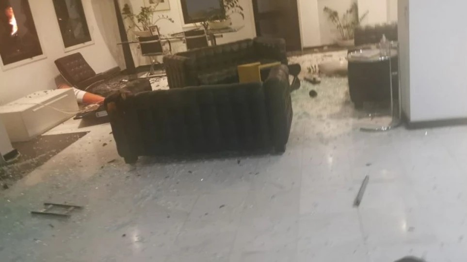 Κύπρος: Επεισόδια με αντιεμβολιαστές – Εισέβαλαν σε τηλεοπτικό κανάλι