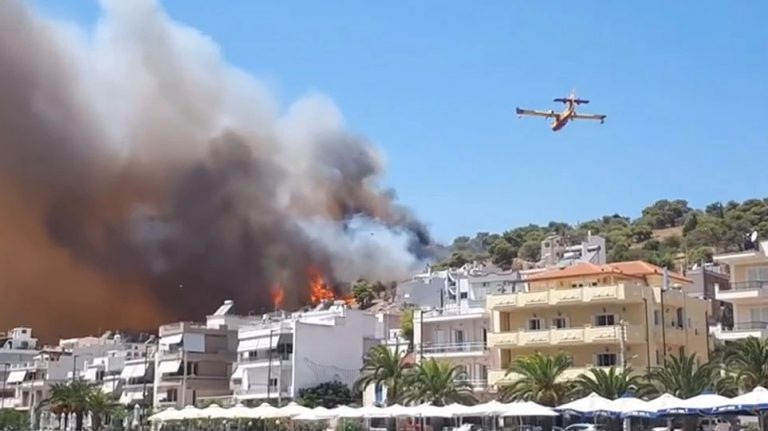 Πολύ υψηλός κίνδυνος πυρκαγιάς (κατηγορία κινδύνου 4) προβλέπεται αύριο για πολλές περιοχές της χώρας