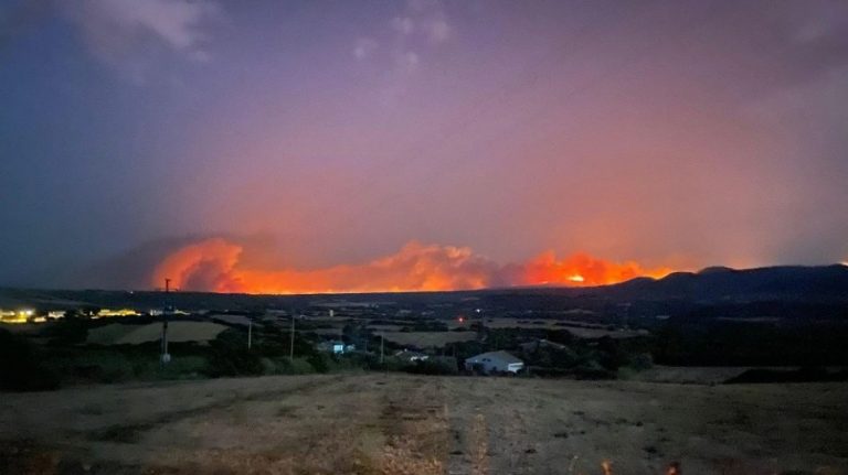 Ιταλία: Καταστροφικές πυρκαγιές στη Σαρδηνία – Δύο Καναντέρ στέλνει η Ελλάδα