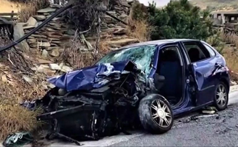 Άνδρος: Σοκάρουν οι εικόνες από το τροχαίο με τους οκτώ τραυματίες – Διαλύθηκαν τα αυτοκίνητα