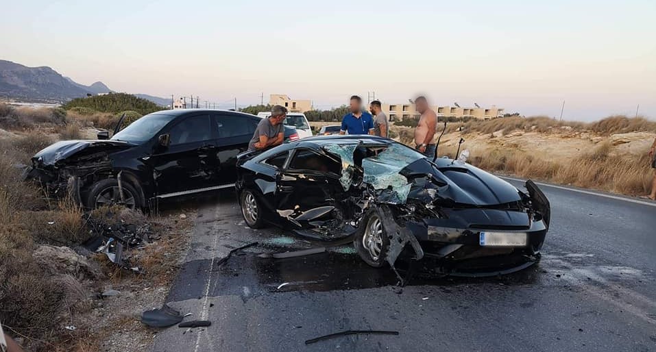 Κρήτη: Σφοδρή σύγκρουση οχημάτων με τραυματίες