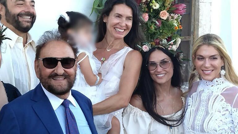 Ντέμι Μουρ: Συνεχίζει τις διακοπές της στην Κρήτη