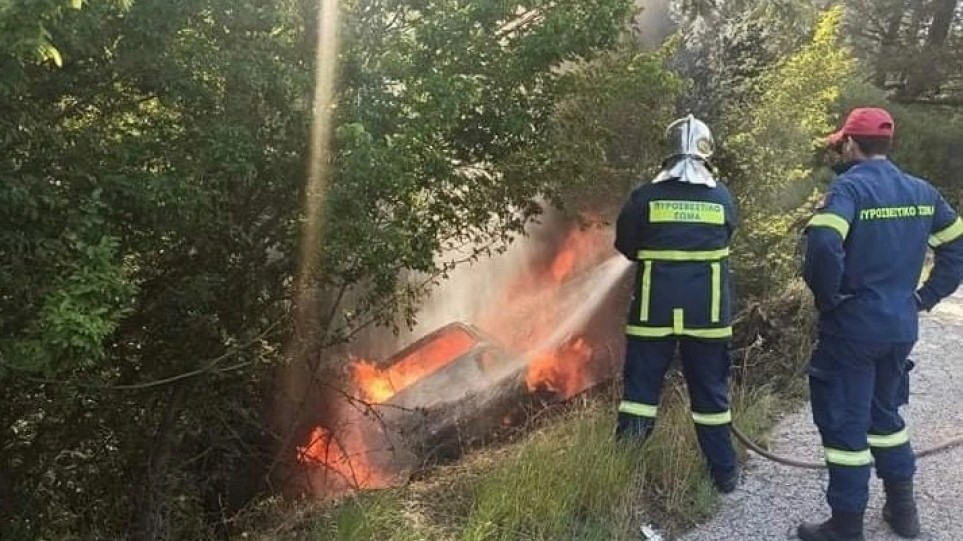 Απανθρακώθηκε μέσα στο αυτοκίνητό του μετά από τροχαίο