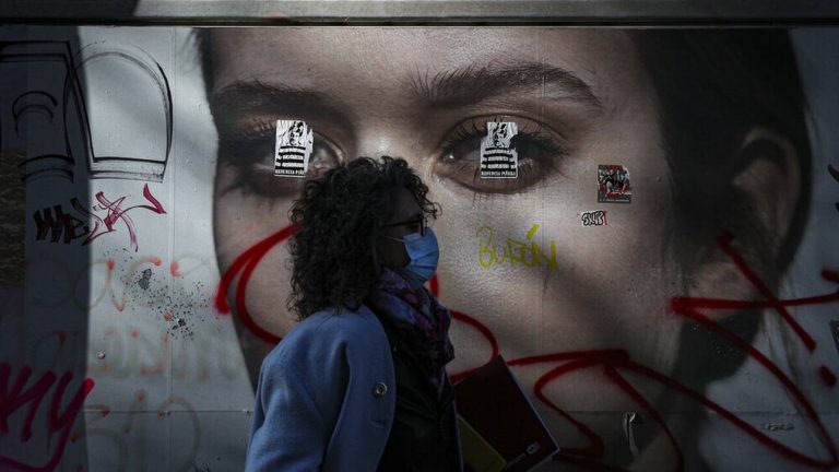 Χιλή: Σχεδόν το 90% του πληθυσμού έχει εμβολιαστεί πλήρως για την COVID-19 – Άρση των περιορισμών