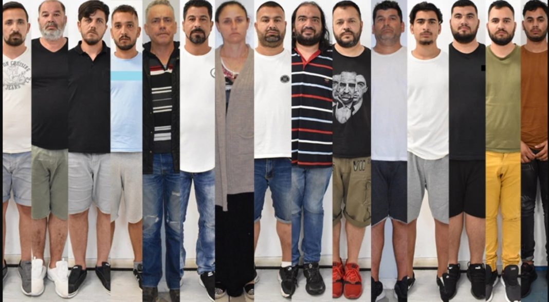 Αυτά είναι τα 15 άτομα που διέπρατταν απάτες και πλαστογραφίες – Ένας γεννημένος στο Ηράκλειο
