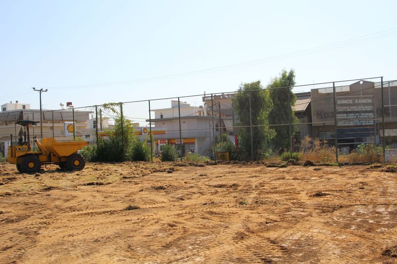 Κρήτη: Σε εξέλιξη οι εργασίες αναμόρφωσης του χώρου στο γήπεδο της Μοναχής Ελιάς