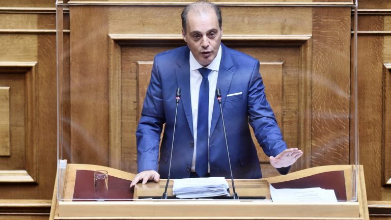 Κ. Βελόπουλος: Μεγάλο παραμύθι η παραγωγή ενέργειας με ανεμογεννήτριες
