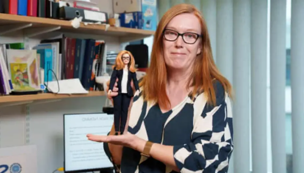 Κορωνοϊός – Βρετανία: Τη δική της Barbie απέκτησε η επιστήμονας που συνδημιούργησε το εμβόλιο AstraZeneca
