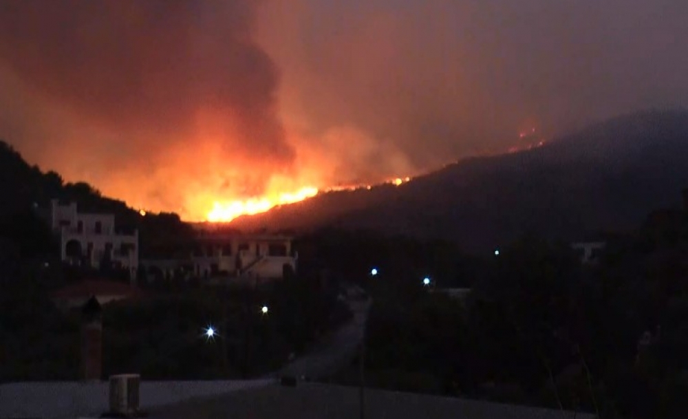 Καλύτερη η κατάσταση με τις φωτιές στον δήμο Αν. Μάνης