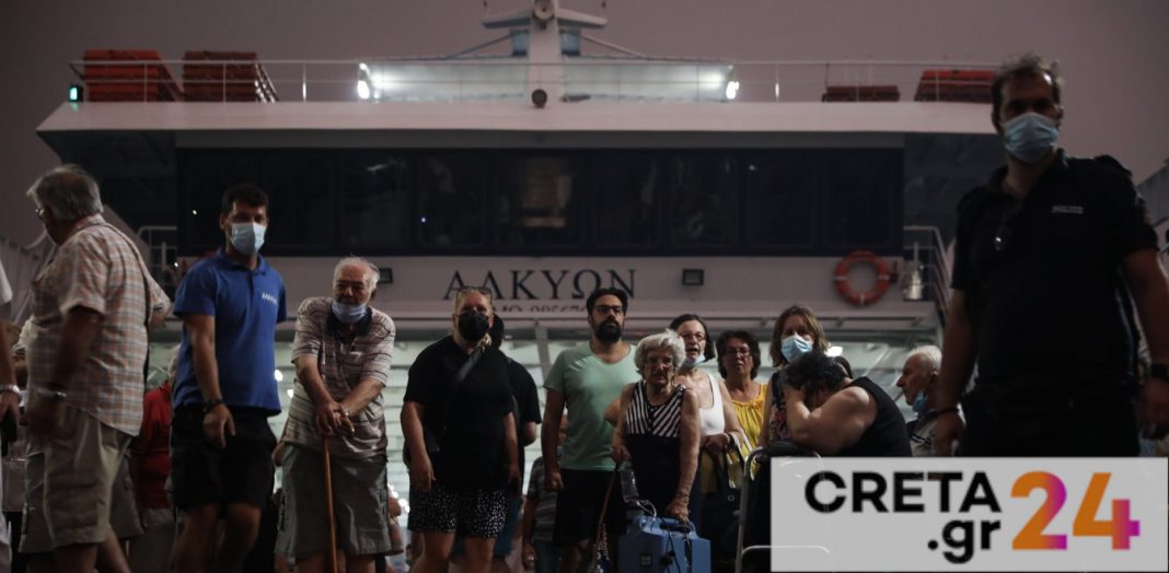 Εύβοια: Απεγκλωβίστηκαν 1.130 πολίτες από τη Λίμνη – Συγκλονιστικές εικόνες
