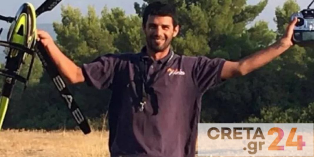 Δημοσία δαπάνη η κηδεία του εθελοντή πυροσβέστη Βασίλη Φιλώρα – «Έπεσε» παλεύοντας με τις φλόγες