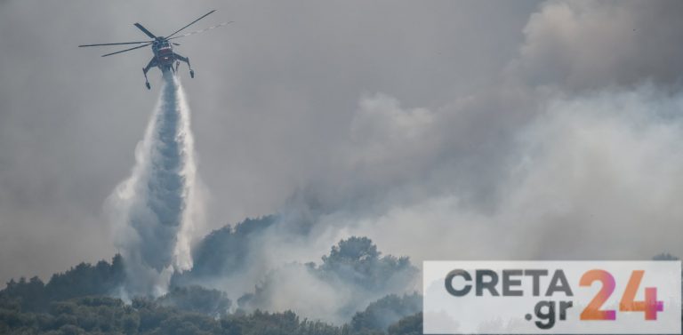 Φωτιά στην Ηράκλεια: Μαίνεται κοντά σε σπίτια