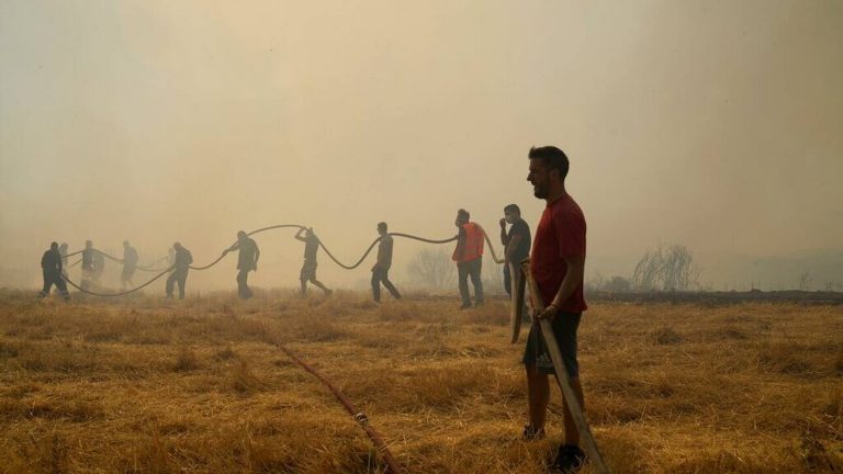 Γερμανικός Τύπος για πυρκαγιές: Η φύση υπενθυμίζει σε Ελλάδα και Τουρκία πόσο κοντά είναι