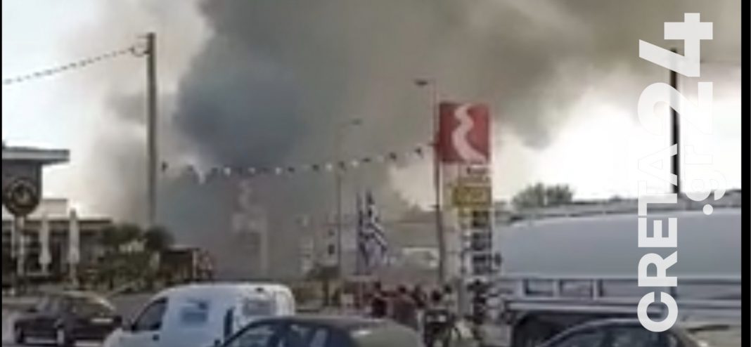 Φωτιά στο Γιόφυρο δίπλα σε πρατήριο – Επί ποδός δυνάμεις της πυροσβεστικής (βίντεο)