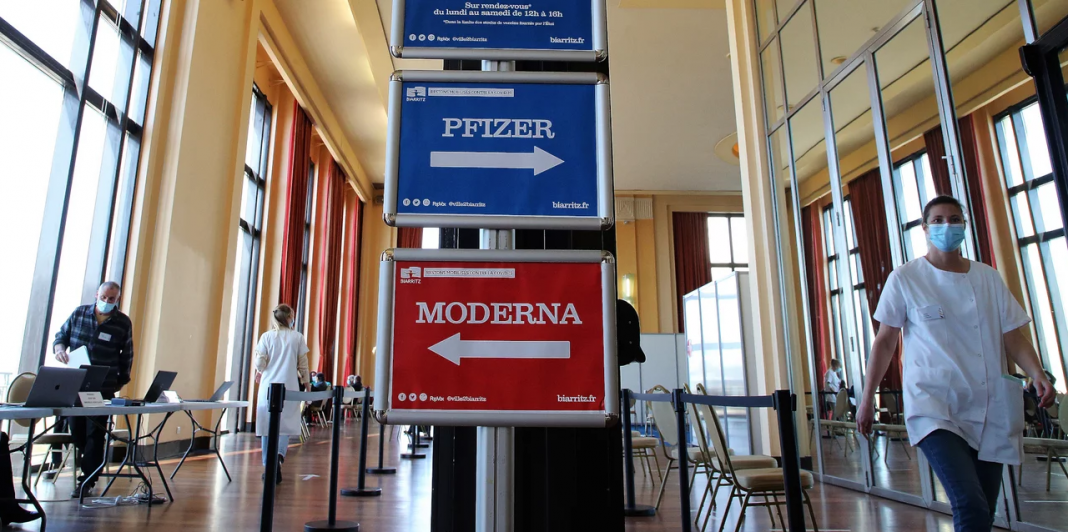 CDC: Στο 66% η αποτελεσματικότητα των Pfizer και Moderna λόγω «Δέλτα»