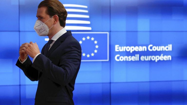 Κούρτς: «Όχι» στην υποδοχή άλλων Αφγανών προσφύγων στην Αυστρία
