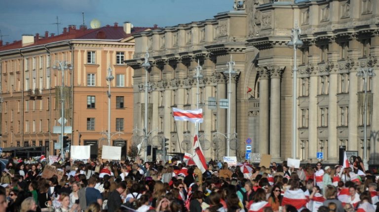 Λευκορωσία: Αγνοείται η επικεφαλής ανεξάρτητου ειδησεογραφικού οργανισμού μετά από έρευνα στο σπίτι της