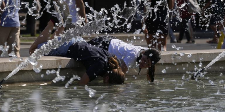 Εκρηκτικό κοκτέιλ στην Ιταλία: Καύσωνας και πυρκαγιές πλήττουν τη χώρα – Πρόβλεψη για 50 βαθμούς Κελσίου