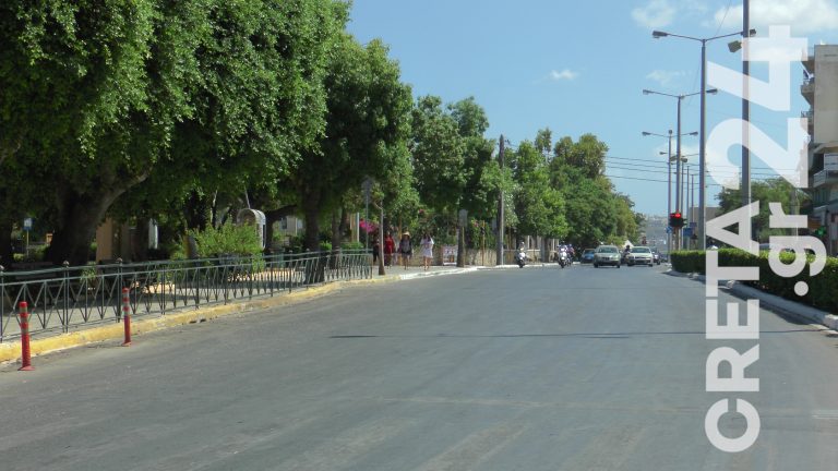 Δεκαπενταύγουστος – Κρήτη: Η έρημη πόλη θυμίζει… lockdown (εικόνες)