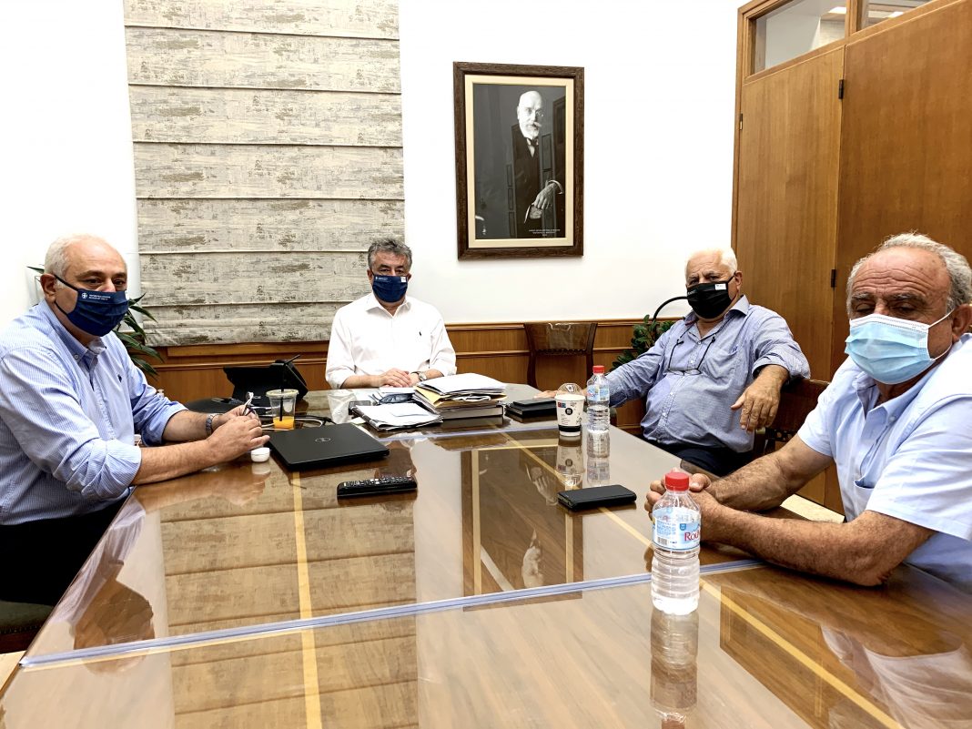 Ηράκλειο: Αναπτυξιακά έργα και δράσεις στο επίκεντρο της συνάντησης