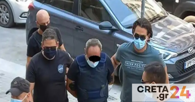Δίωξη για έξι αδικήματα στον 48χρονο που μαχαίρωσε μέχρι θανάτου την 56χρονη