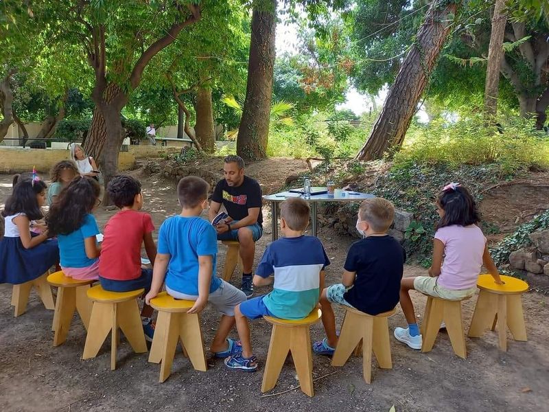 Γέμισε παιδικές φωνές η αυλή της Παιδικής – Εφηβικής Βιβλιοθήκης στην παρουσίαση του βιβλίου «Ο μονόκερος»