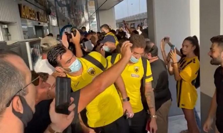 Υποδοχή στην ΑΕΚ απο φίλους της στην Κρήτη (VIDEO)