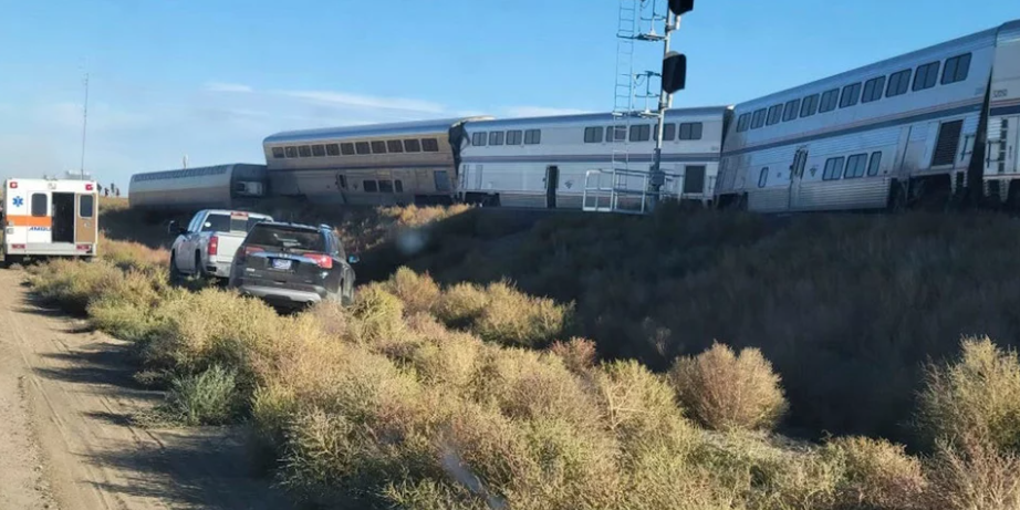 ΗΠΑ: Τουλάχιστον 3 νεκροί σε εκτροχιασμό τρένου στη Μοντάνα -Πολλοί τραυματίες