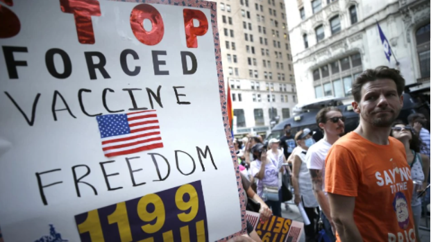 ΗΠΑ: «Επίθεση» Ρεπουμπλικάνων σε Μπάιντεν για τον υποχρεωτικό εμβολιασμό – Η αντίδραση του Αμερικανού προέδρου