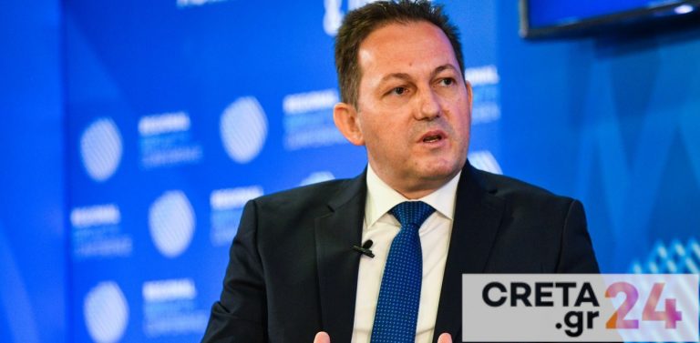 Πέτσας: Θέμα της Βουλής να ανακοινώσει ποιοι είναι οι ανεμβολίαστοι βουλευτές
