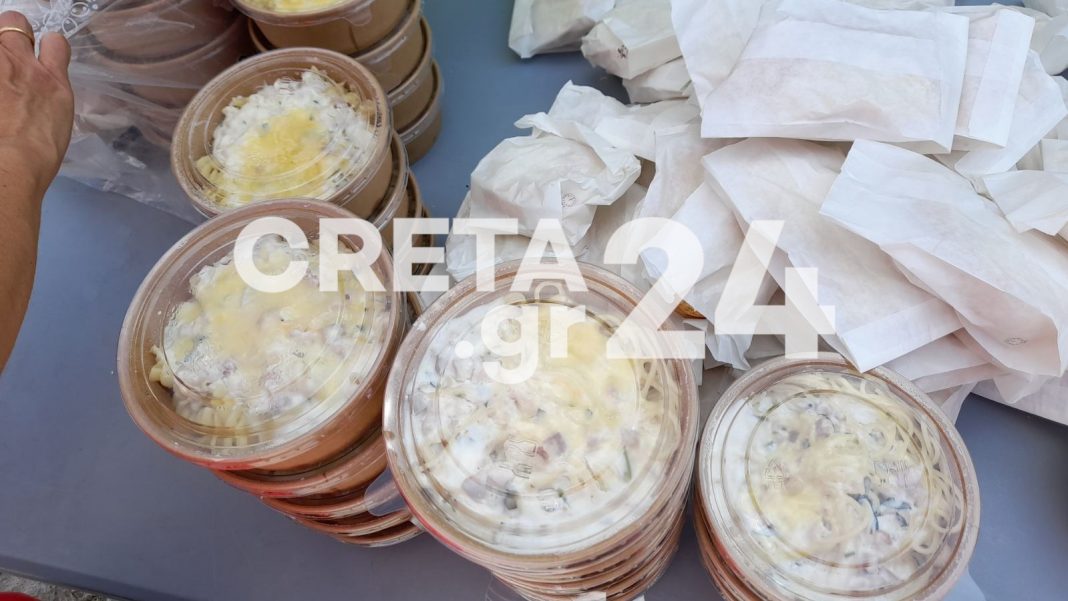 Ηράκλειο: Εκατοντάδες μερίδες φαγητού για τους σεισμόπληκτους (εικόνες)