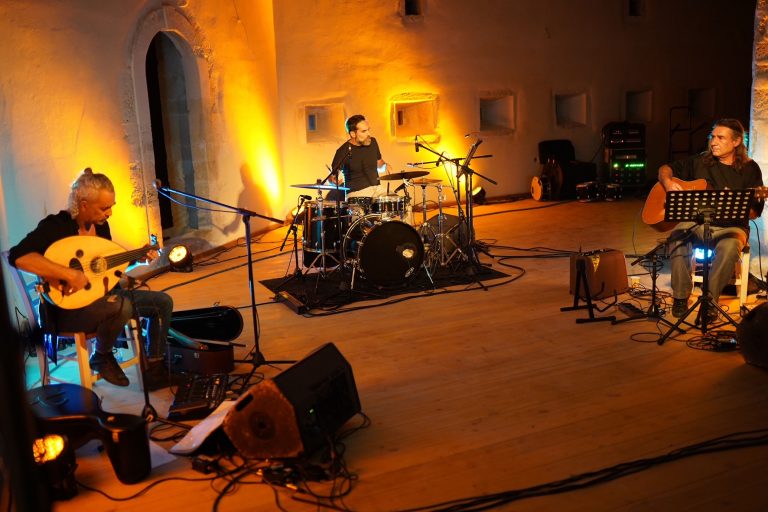 Με επιτυχία η συναυλία των Amma Duet στο Φρούριο Κουλέ στην Άπτερα Χανίων