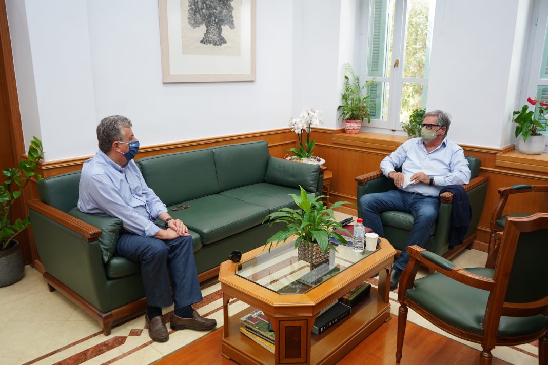 Τι συζήτησαν Στ. Αρναουτάκης – Α. Ζερβός