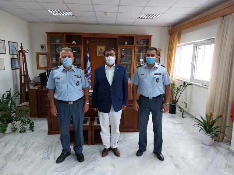 Συνάντηση του Αντιπεριφεριάρχη Μεταφορών και Επικοινωνιών με την ηγεσία της ΕΛ.ΑΣ στα Χανιά