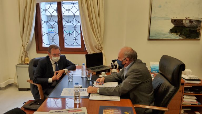 Στο Επιμελητήριο Ηρακλείου ο Πρέσβης της Τσεχίας