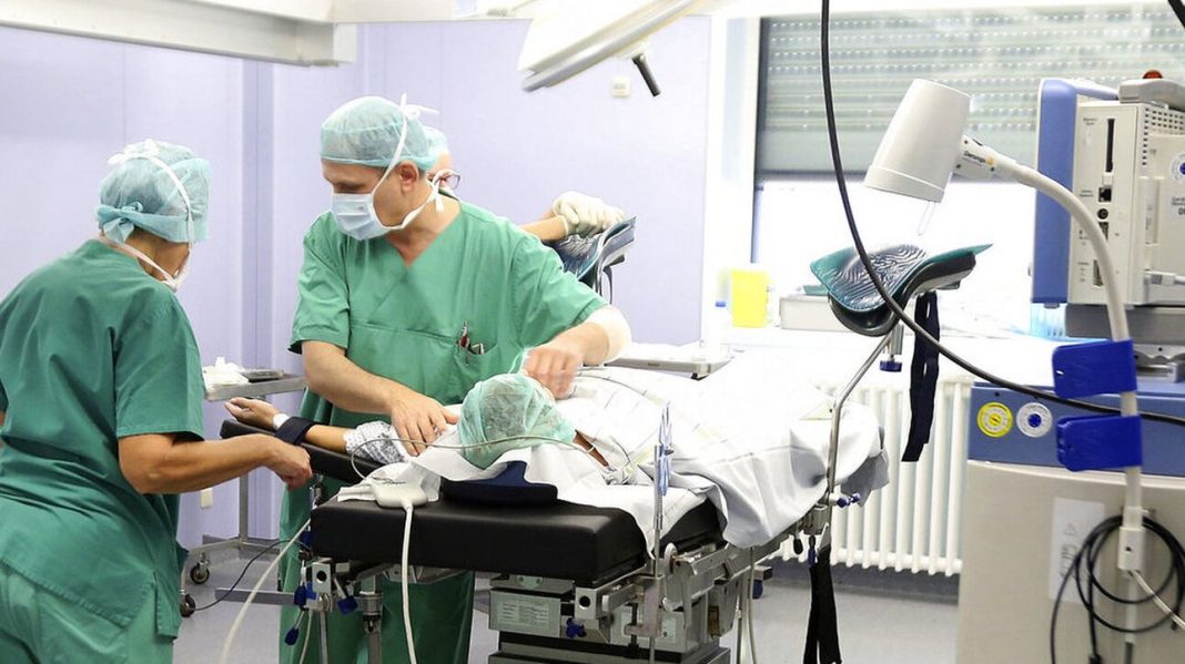 Τέξας: Δικαστήριο επέτρεψε την επαναφορά νόμου που απαγορεύει την πλειονότητα των αμβλώσεων