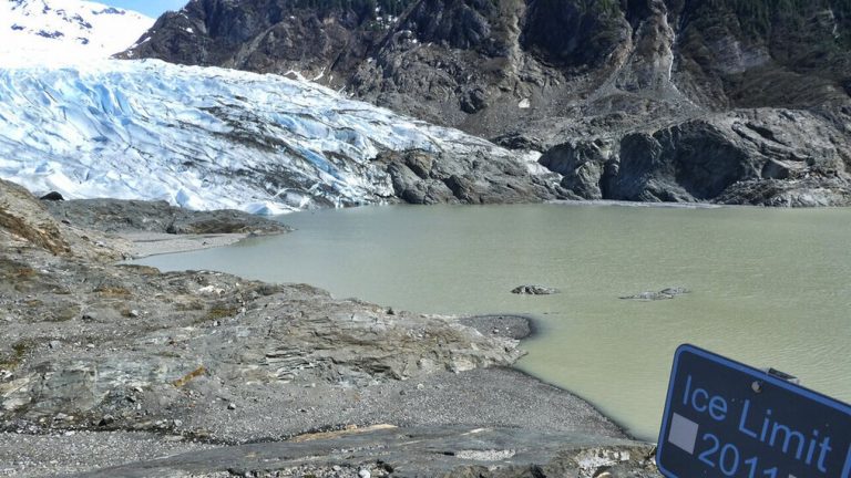 ΟΗΕ: Εκατομμύρια άνθρωποι κινδυνεύουν από το λιώσιμο των παγετώνων της Αφρικής