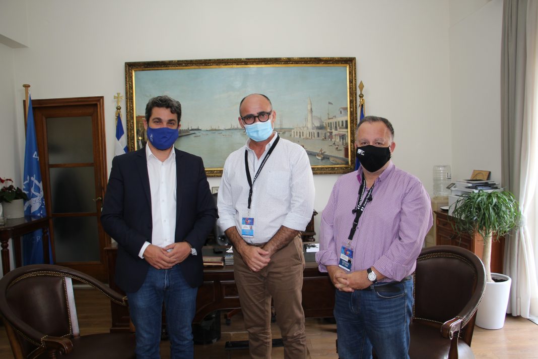 Στον Π. Σημανδηράκη ο Δήμαρχος Δερύνειας Κύπρου