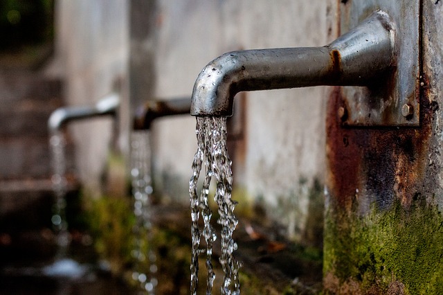 Λευτέρης Κοκολάκης: «Άριστης ποιότητας το νερό από τη νέα γεώτρηση της Βαγιονιάς»