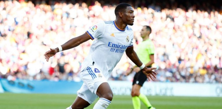 Ο θρίαμβος της Ρεάλ στο Καμπ Νού-Επίθεση φιλάθλων στον Κούμαν (VIDEOS)