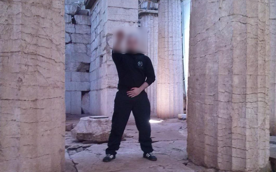 Σε 36 μήνες φυλακή καταδικάστηκε ο 30χρονος για τη φασιστική επίθεση – Απαρνείται τώρα τη Χρυσή Αυγή