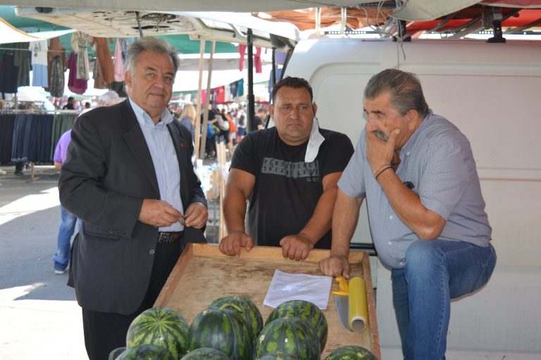 Mε εκπροσώπους των λαϊκών αγορών συναντήθηκε ο Γιώργος Λογιάδης