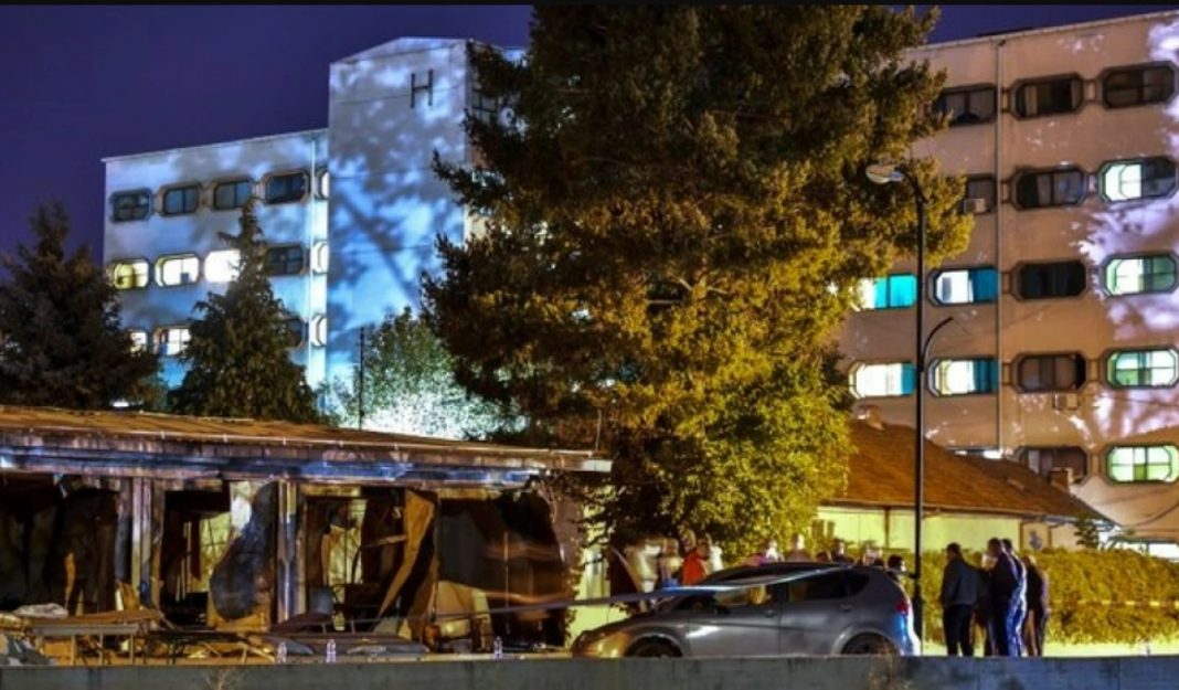 Τραγωδία στο Τέτοβο: 14 νεκροί από πυρκαγιά σε μονάδα COVID-19
