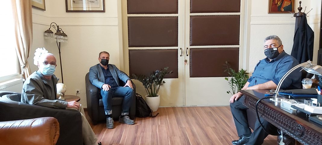 Συνάντηση Καλογερή με Πασαδάκη και Σταματάκη – Τι συζήτησαν