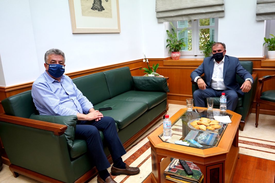 Συνάντηση Περιφερειάρχη Κρήτης με Δήμαρχο Ιεράπετρας