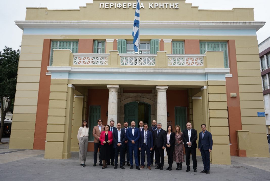 Διμερής συνάντηση μεταξύ Περιφέρειας Κρήτης και Περιφέρειας Τρνάβα της Σλοβακίας