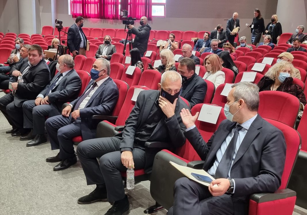 Στην 3η Εθνική Συνδιάσκεψη των εκλεγμένων ασφαλιστικών διαμεσολαβητών στα Επιμελητήρια ο Χάρης Μαμουλάκης