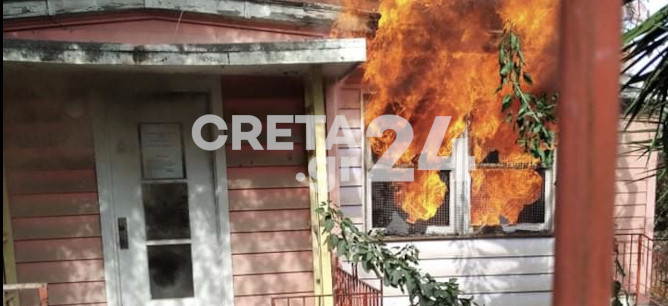 Κρήτη: Συναγερμός στην Πυροσβεστική – Στις φλόγες το πρώην ΠΙΚΠΑ